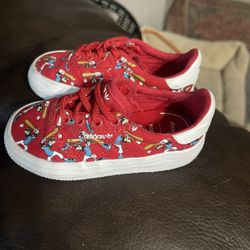 Adidas Disney Toddler Size 6 Sneakers