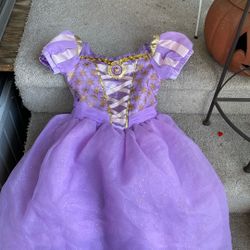 Girl Costumes Sz. 4. Dress Princess Rapunzel Tangled 