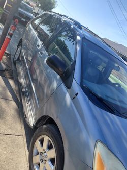 2004 Toyota Sienna
