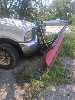 F350 duty plow truck