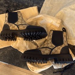 New Gucci Boots Women’s 