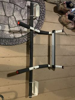Pull Up Bar