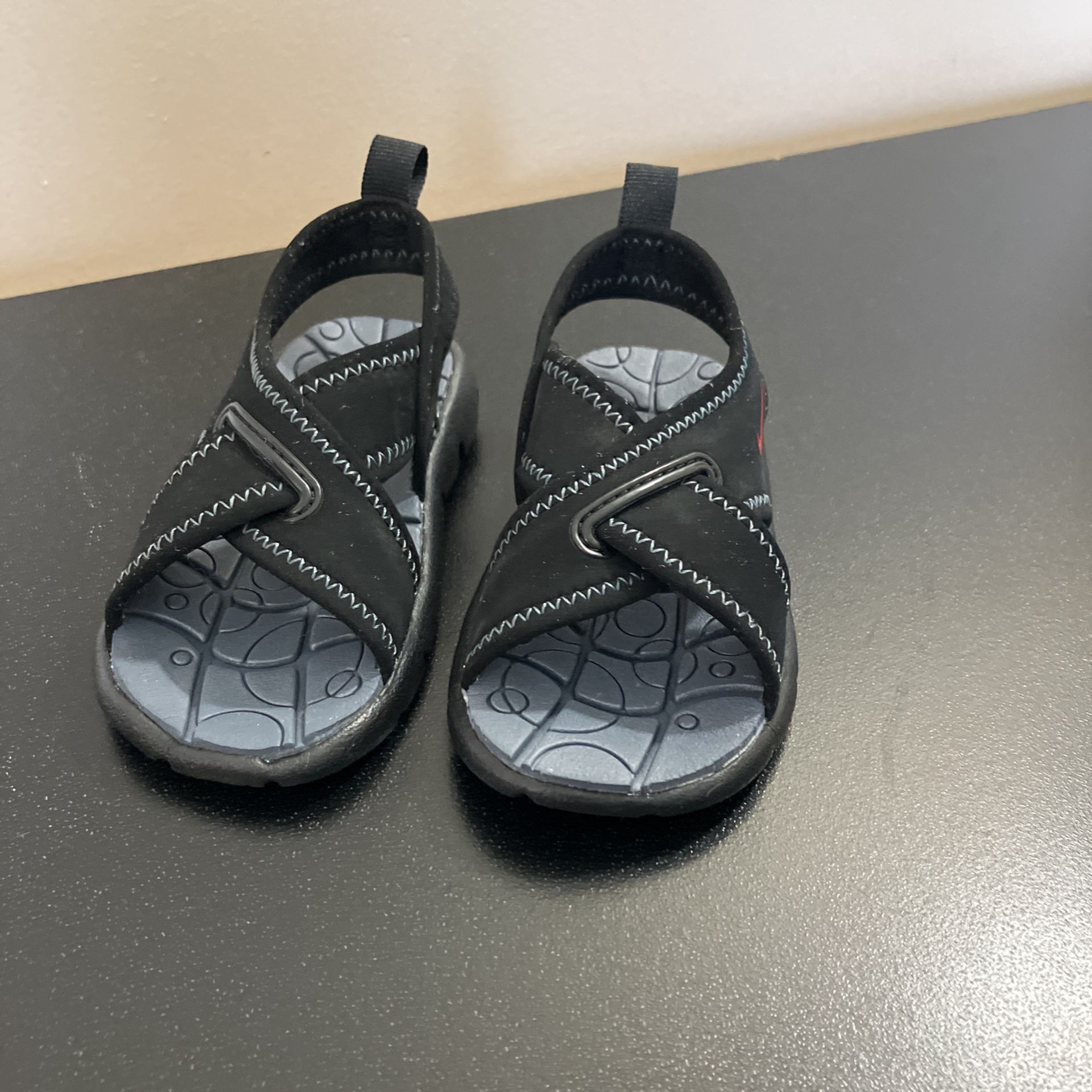 Baby/Toddlers Boys Nike Sandals Size 6c