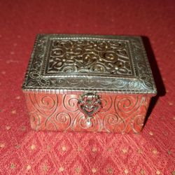 One silver plated trinket box