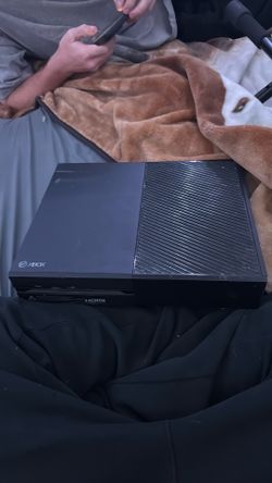 Xbox one and controller