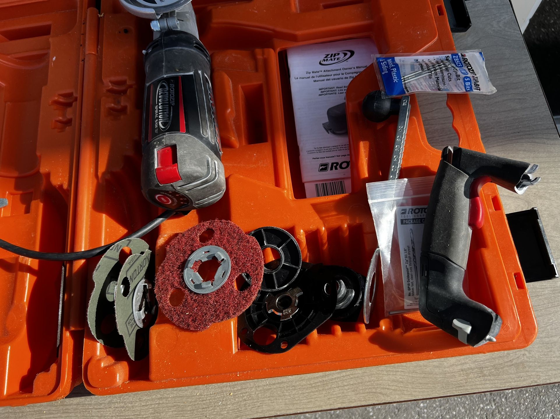 RotoZip Revolution Spiral Saw Rotary Tool with Case and Attachments. Works great!