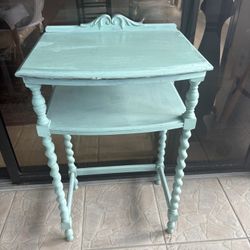 Adorible Accent Table