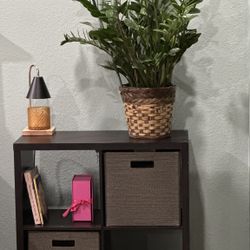 2   13x13 Collapsible Storage Cube