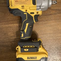 DeWalt DCF892 20V MAX XR 1/2” Mid-Range Cordless Impact Wrench (Detent Pin Anvil) - Detailed Specifications & Overview The DeWalt DCF892 is a compact,