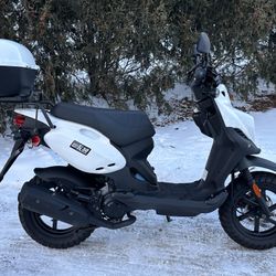 2022 Genuine Roughhouse 50, tons of two-stroke power, like new, 258 miles!