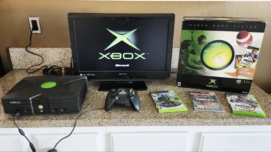 Original Microsoft XBOX console set like New in Box!!