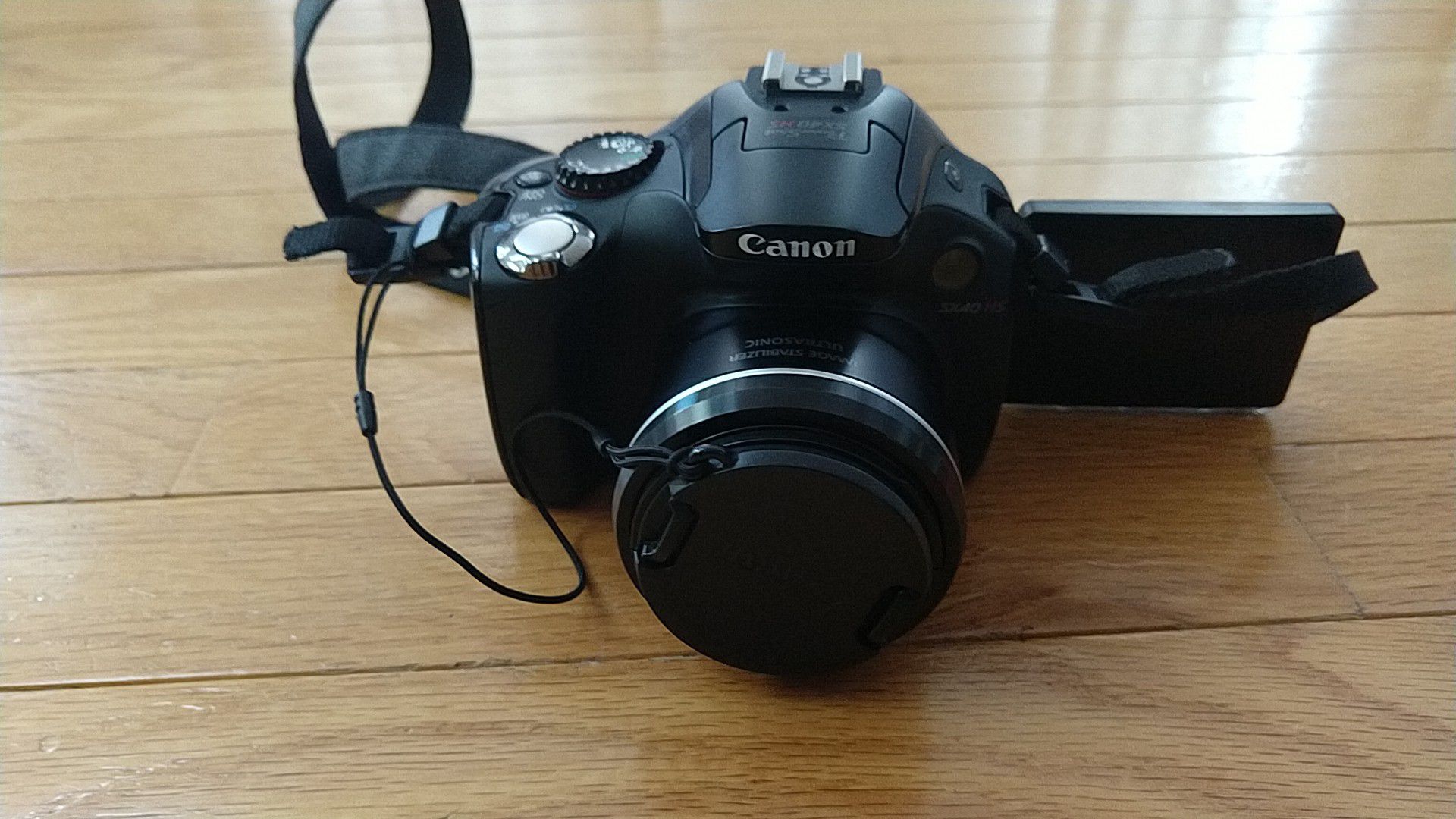 Canon SX40 HS 12.1MP Digital Camera