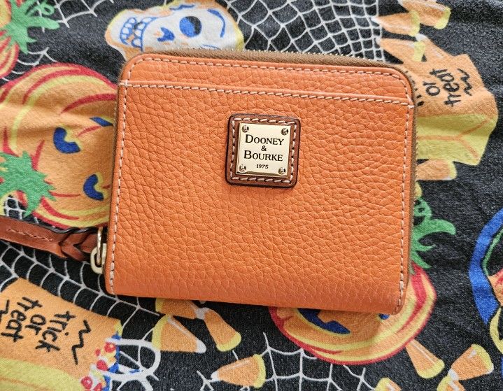 Dooney & Bourke Clementine Small Zip-around Pebble-leather Wallet Great Halloween/Fall Color
