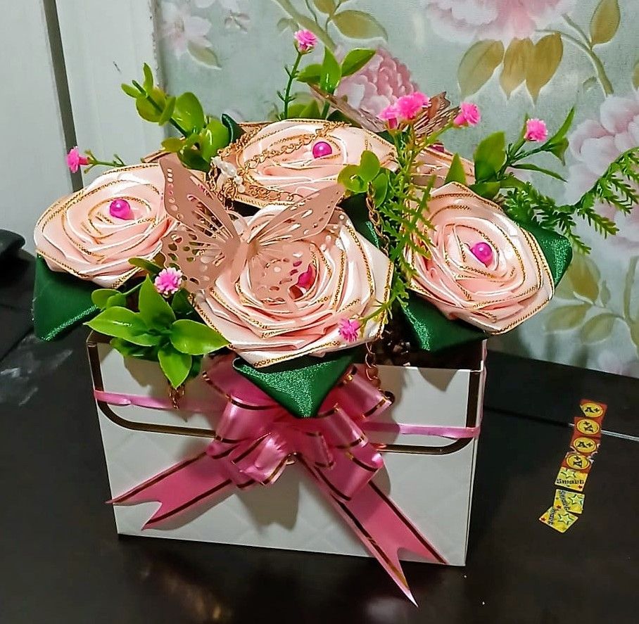 beautiful flower arrangements