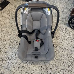 Nuna PIPA™ Aire RX + PIPA Rel Base Infant Car Seat 