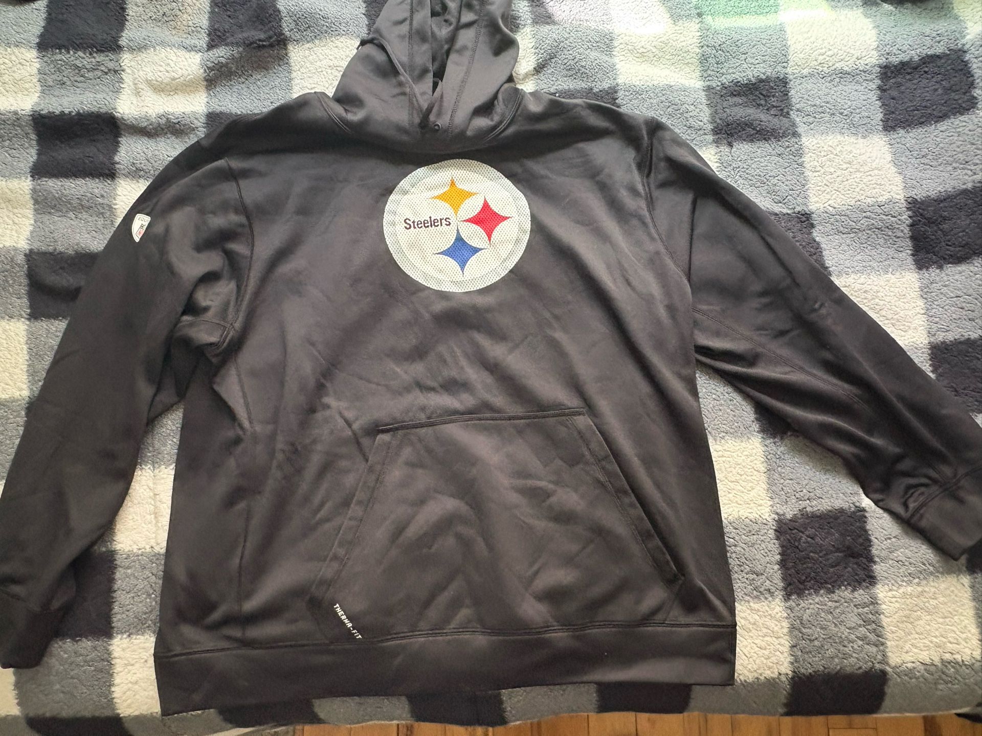 Therma Fit NFL Steelers Sweater