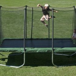 SKYWALKER 14 Ft TRAMPOLINE $75
