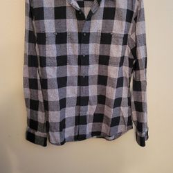 Mens Black and Gray Plaid Casual Shirt