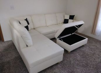 Brand New White Leather Sectional Set With Decorative Pillows & Storage Ottoman