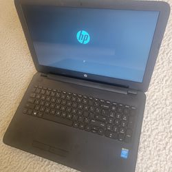 HP TOUCH SCREEN  LAPTOP 15" 4GB RAM 500HD  WINDOWS 11 AND CHARGER 