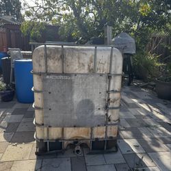 Free Water Storage Tank 