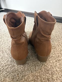 Boots Size 8
