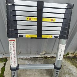Collapsible Aluminum Ladder 