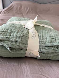 new king size soho loft 100% cotton muslin blanket – multi-layer – sage green