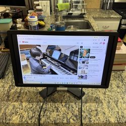 Dell 20” Monitor – VGA/DVI w/ HDMI Adapter 