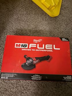 Milwaukee M18 FUEL 18-Volt Lithium-lon Brushless Cordless 4-1/2 in./6 in. Braking Grinder with Paddle Switch (Tool-Only)