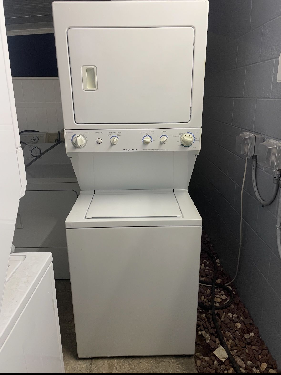 🚨🚨KENMORE STACK WASHER AND DRYER🚨🚨