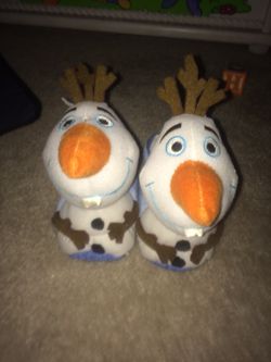 Olaf frozen Disney house shoes size 5/6