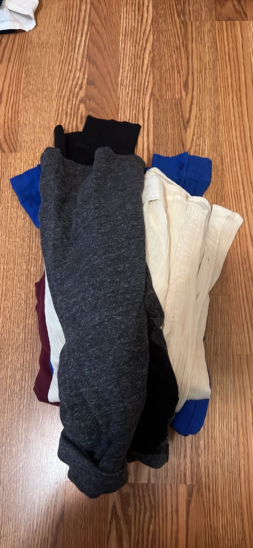 Women’s Medium Clothes