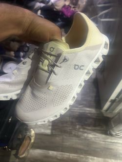 On cloud shoes W11 men’s 9.5