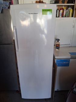Hamilton Beach vertical freezer
