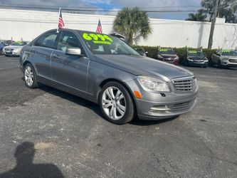 2011 Mercedes-Benz C 300