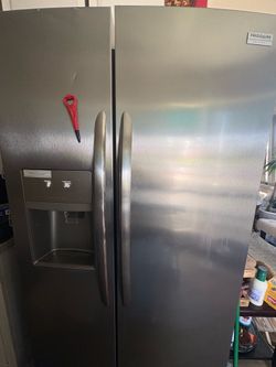 Fridge/ Model:Frigidaire
