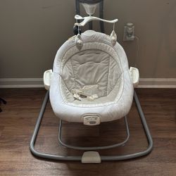 Baby Graco Swing