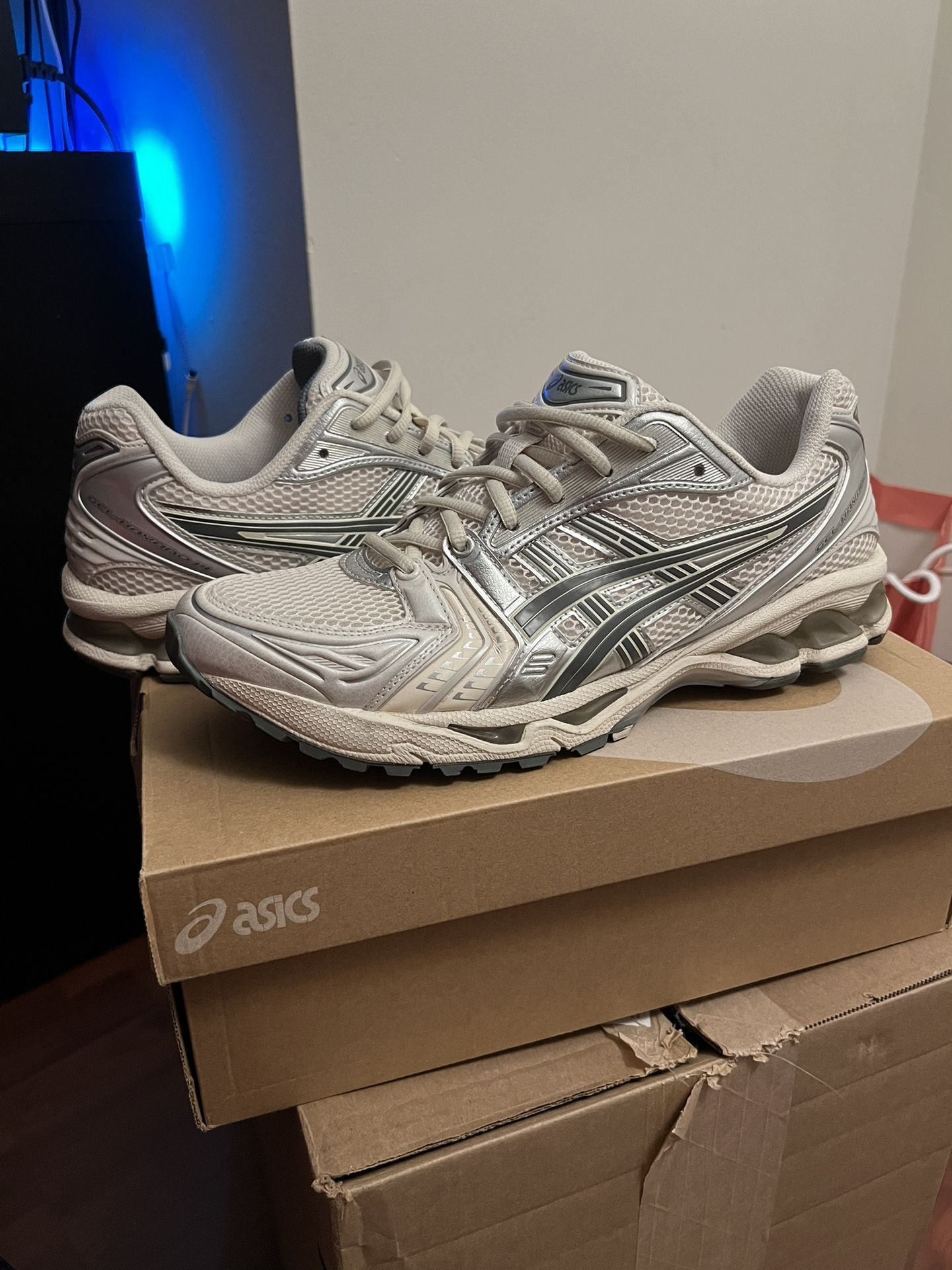 Asics Gel Kayano 14 Birch Dark Pewter Size 11