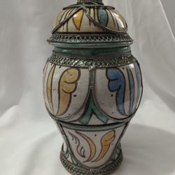 Antique Vases With Lids