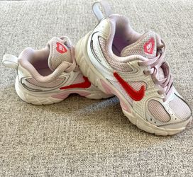 Nike Kids White and Light Pink Sneaker Size 11c