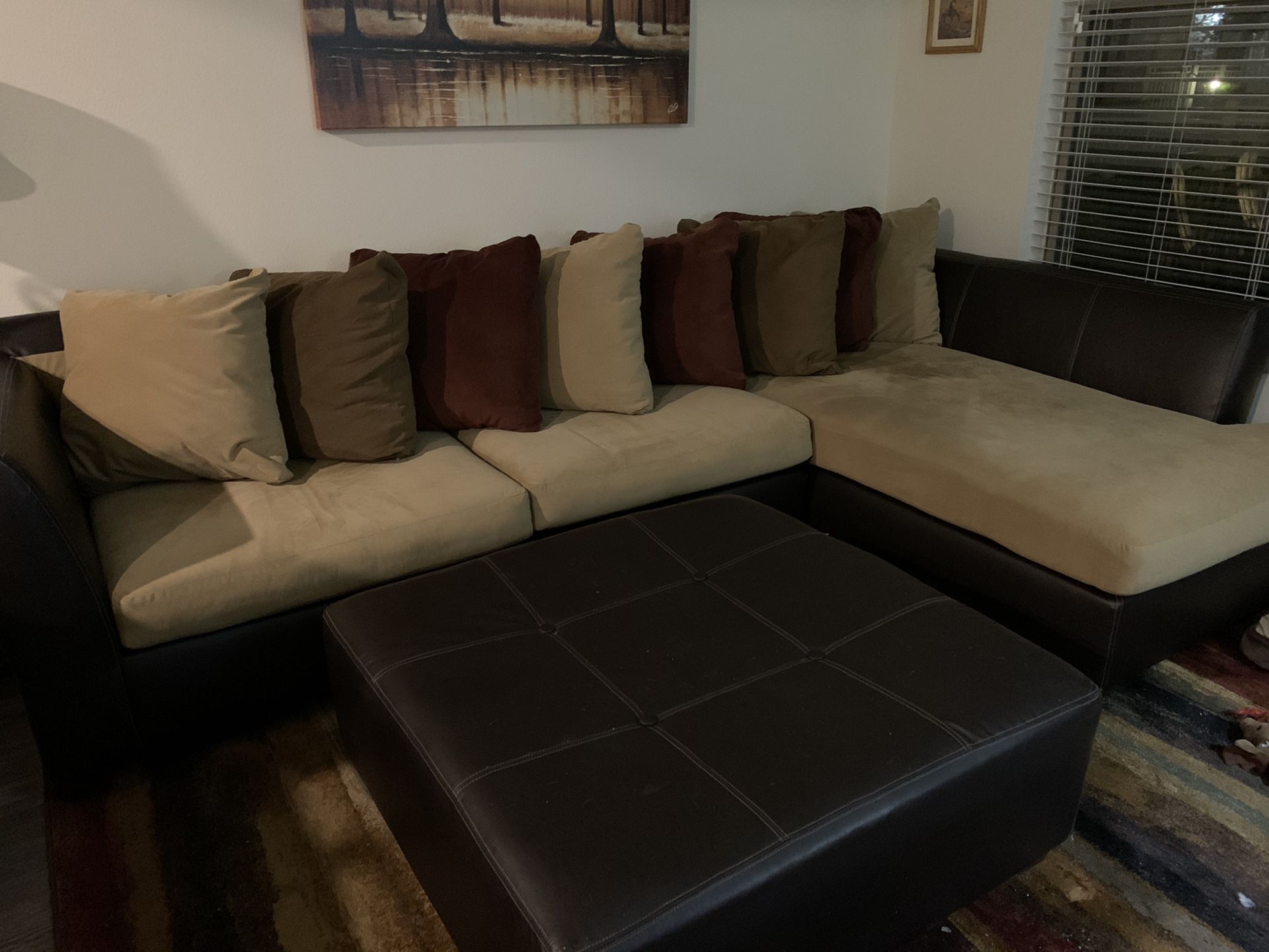 Almost new couch JUST CUT THE PRICE TO $550