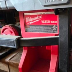 M18 Milwaukee 8-1/4" Table Saw, Tool Only