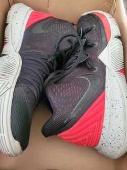 Size 7.5 Adidas Sneakers