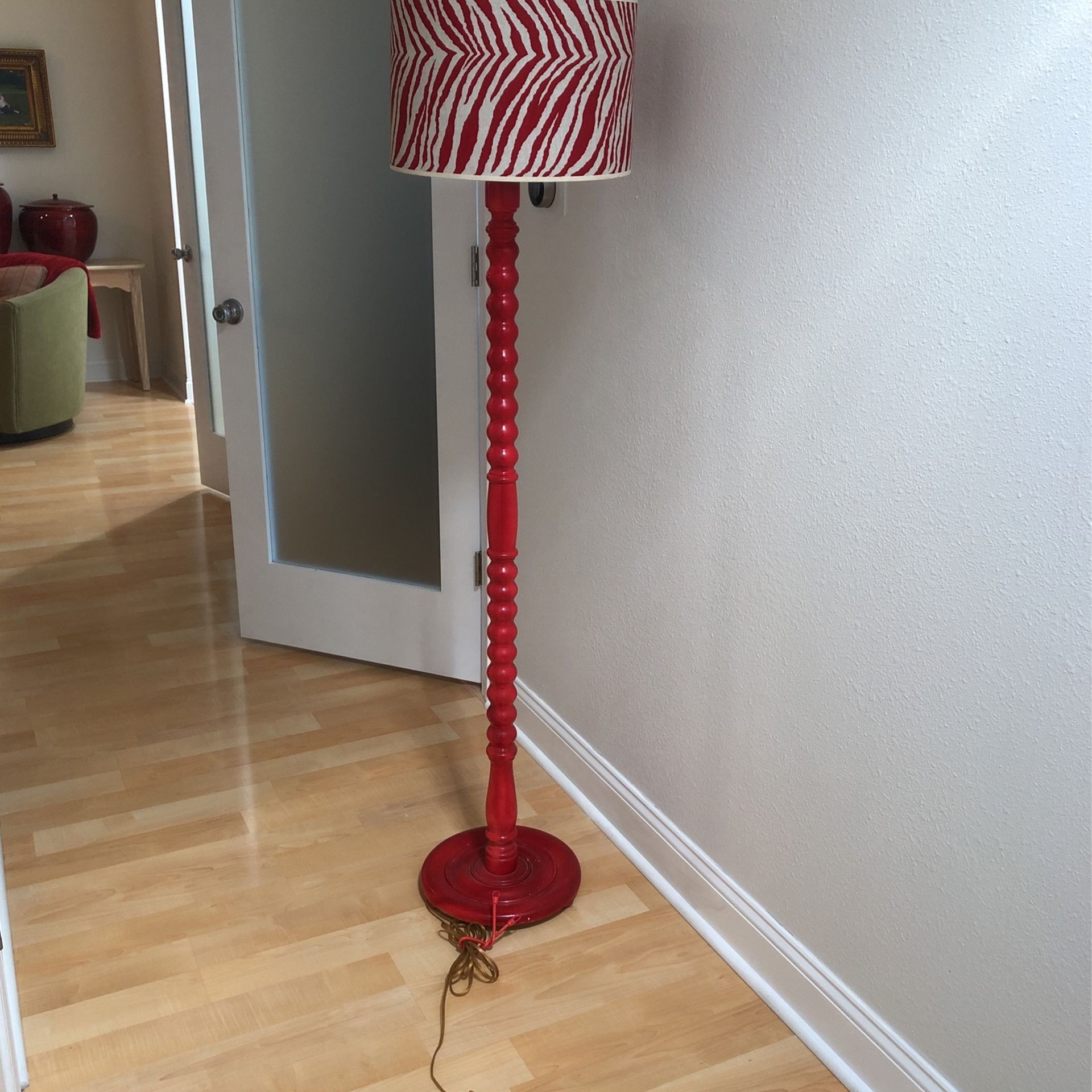 Red Wooden floor Lamp