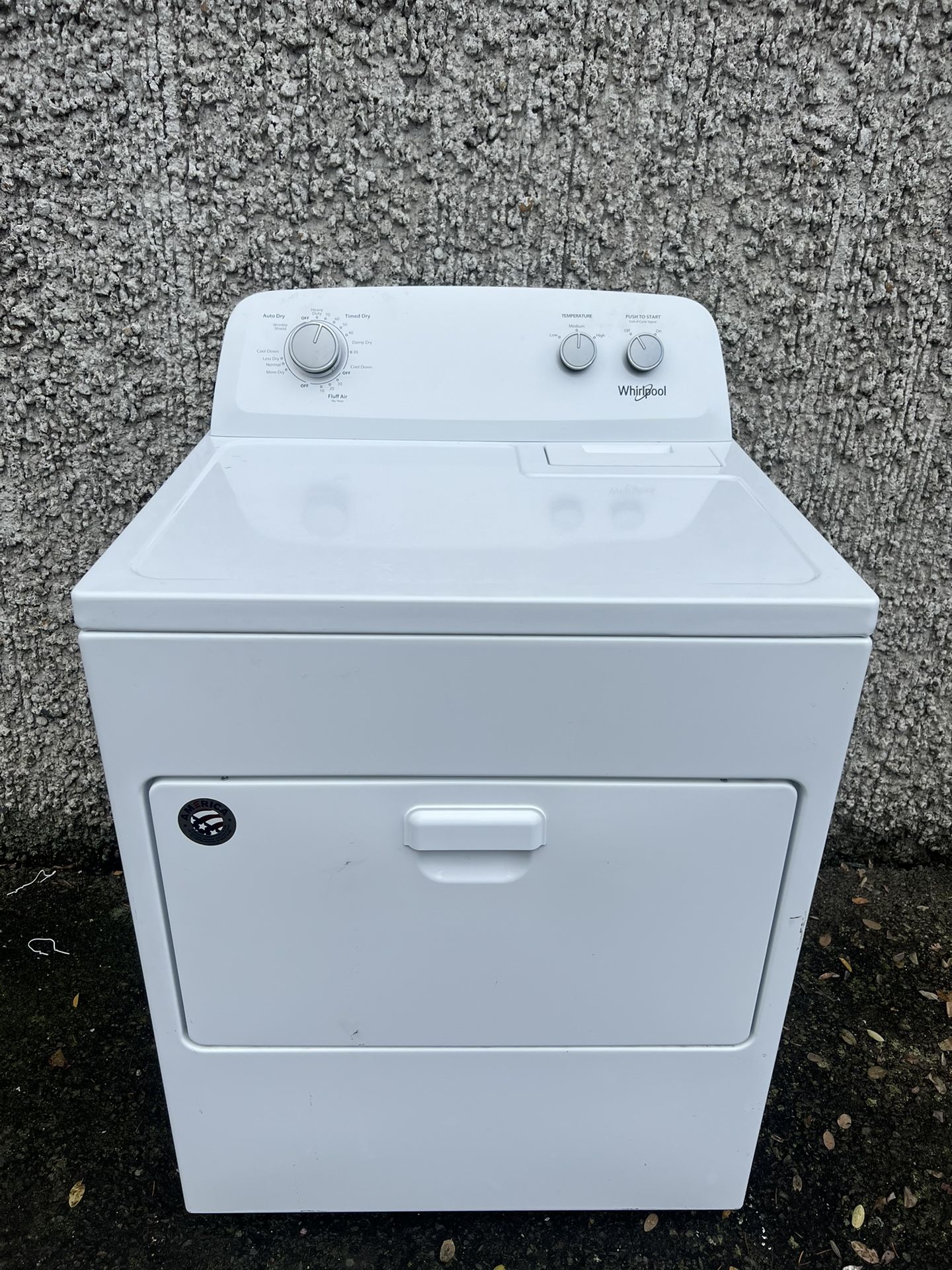 Beautiful Whirlpool dryer in excellent condition, works great