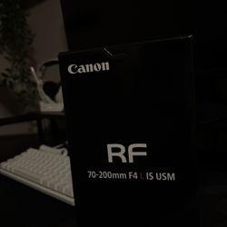 Canon R7 + Canon RF 70-200 mm F4