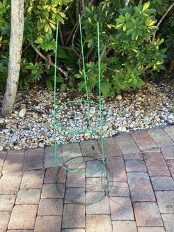 Tomato/flowering vine trellis