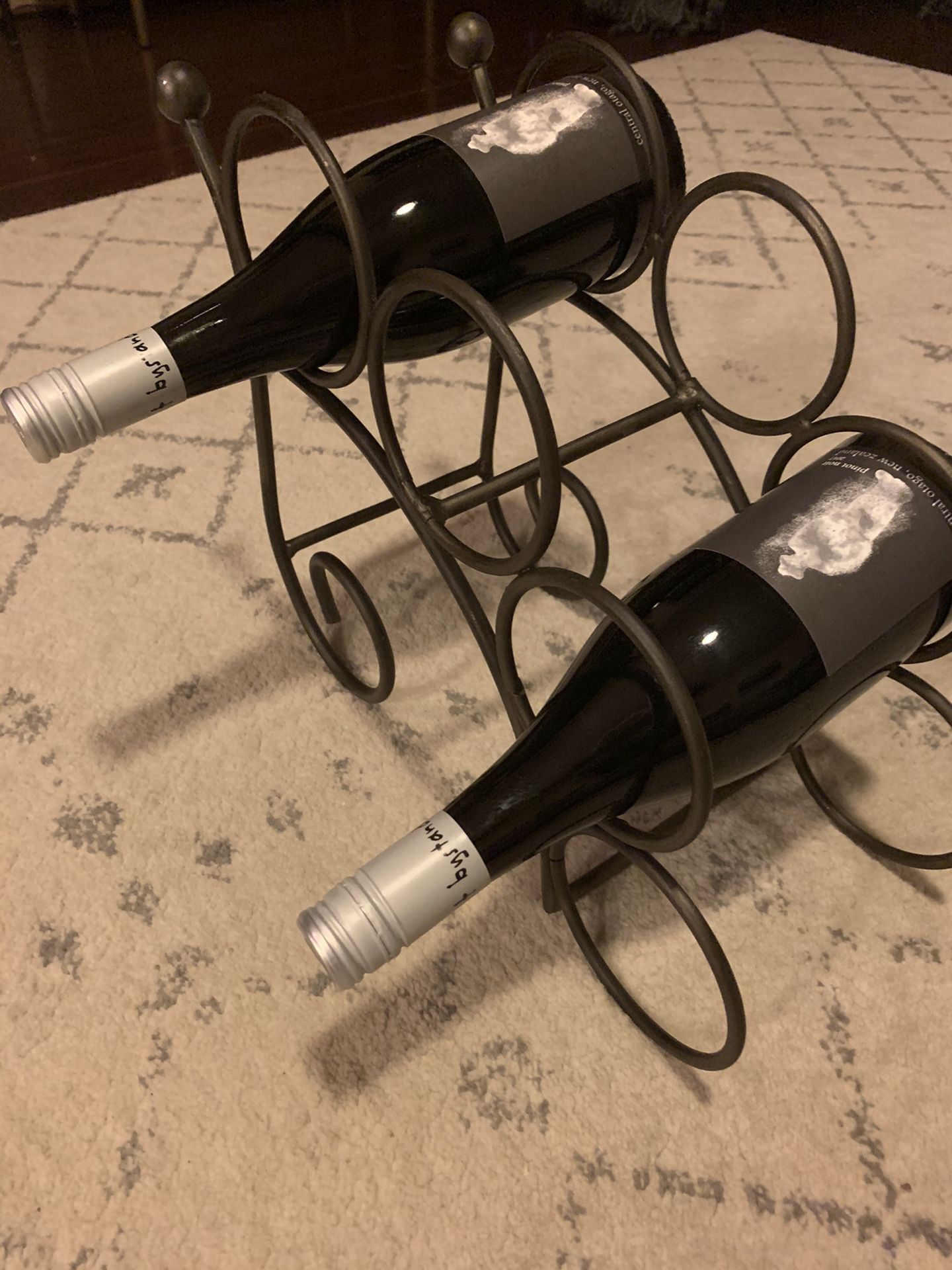 4 bottle wine rack (metal) free