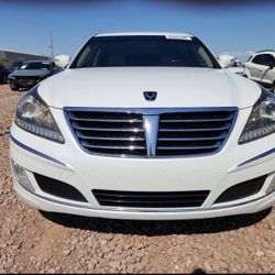 2012 Hyundai Equus